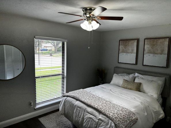 1029  Cross Bend Road , Plano Texas 75023