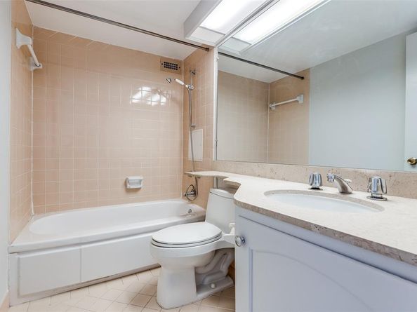 3701  Turtle Creek Boulevard  4J, Dallas Texas 75219