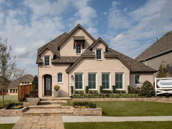 1921  Calumet Drive , Aubrey Texas 76227