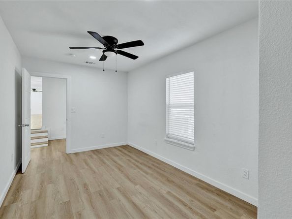 4015  Spring Avenue , Dallas Texas 75210