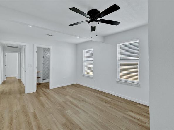 4015  Spring Avenue , Dallas Texas 75210