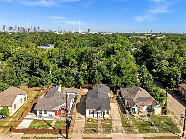 4015  Spring Avenue , Dallas Texas 75210