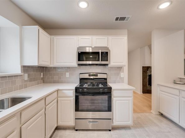 5048  Hollow Ridge Road , Dallas Texas 75227