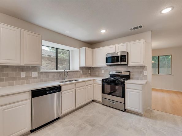 5048  Hollow Ridge Road , Dallas Texas 75227