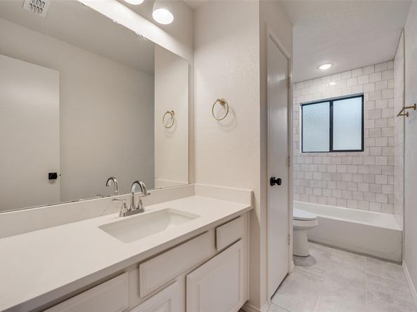 5048  Hollow Ridge Road , Dallas Texas 75227