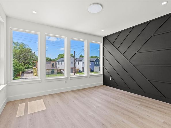2620  Peabody Avenue , Dallas Texas 75215