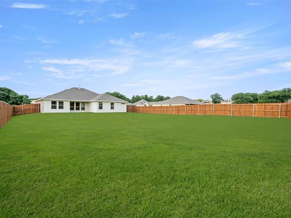 733  Stone Eagle Drive , Azle Texas 76020