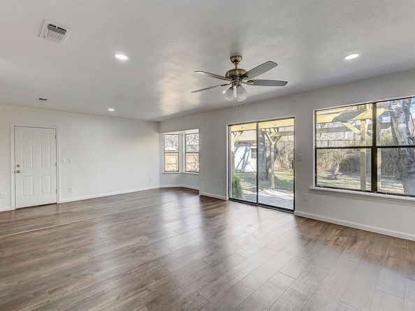 816  Northwood Road , Fort Worth Texas 76107