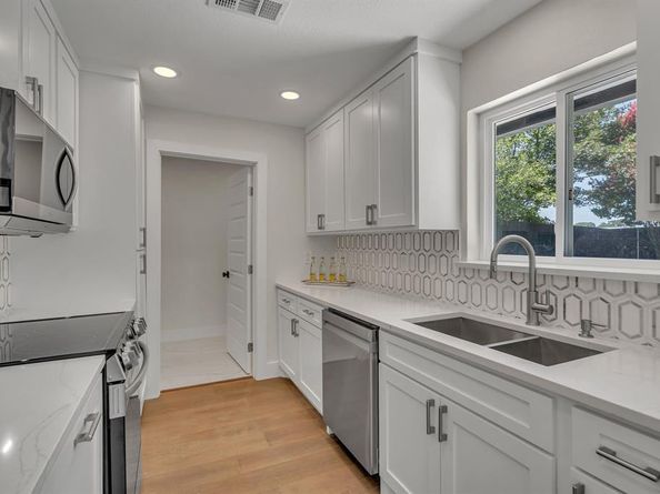 12271  High Meadow Drive , Dallas Texas 75234