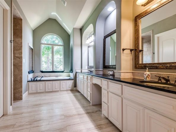 5812  Chalford  , Colleyville Texas 76034
