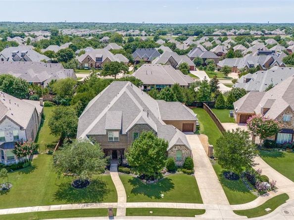 5812  Chalford  , Colleyville Texas 76034