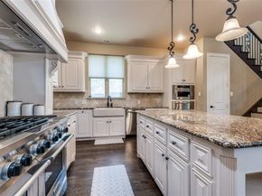 5812  Chalford  , Colleyville Texas 76034
