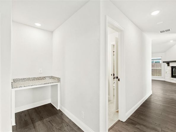 404  Atlas Cedar Drive , Glenn Heights Texas 75154