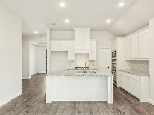 404  Atlas Cedar Drive , Glenn Heights Texas 75154