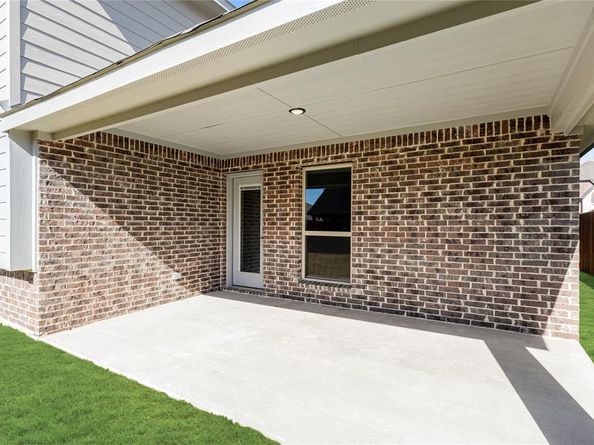 404  Atlas Cedar Drive , Glenn Heights Texas 75154