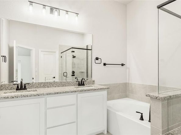 404  Atlas Cedar Drive , Glenn Heights Texas 75154