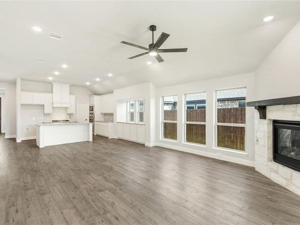 404  Atlas Cedar Drive , Glenn Heights Texas 75154