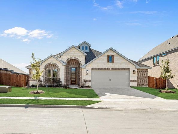 404  Atlas Cedar Drive , Glenn Heights Texas 75154