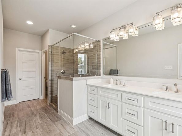 6306  Oakbend Circle , Fort Worth Texas 76132