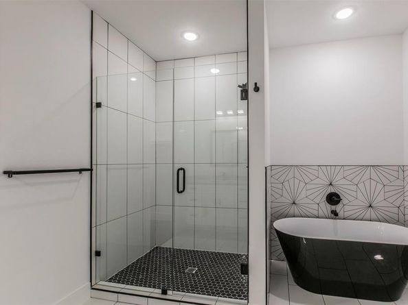 407  Dubois Avenue , Dallas Texas 75203