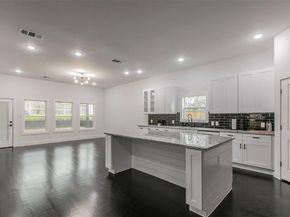 407  Dubois Avenue , Dallas Texas 75203