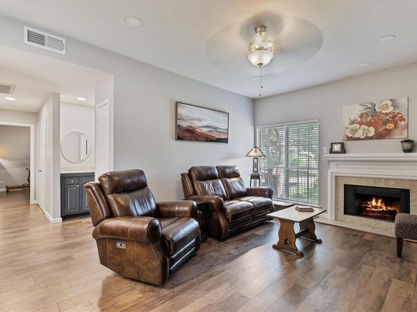 8601  Park Lane  323, Dallas Texas 75231