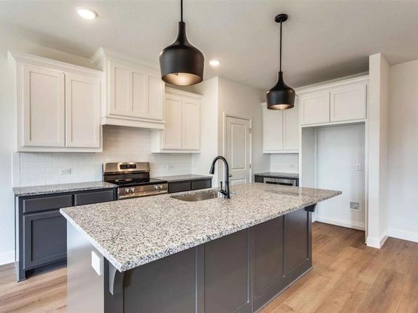 514  Hillcrest Circle , Justin Texas 76247
