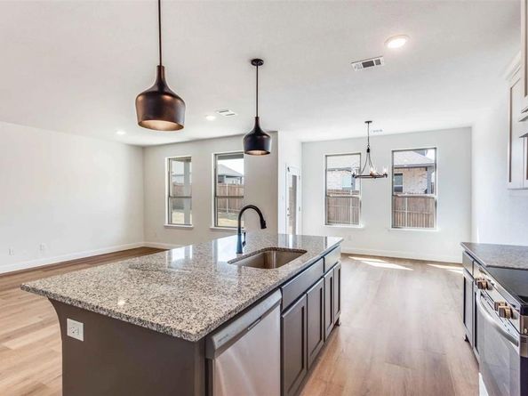 514  Hillcrest Circle , Justin Texas 76247