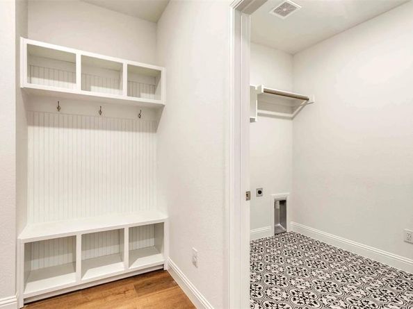 514  Hillcrest Circle , Justin Texas 76247