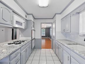 2915  Touraine Drive , Dallas Texas 75211