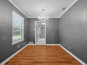 2915  Touraine Drive , Dallas Texas 75211