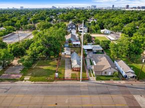 1413  Singleton Boulevard , Dallas Texas 75212