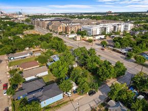 1413  Singleton Boulevard , Dallas Texas 75212