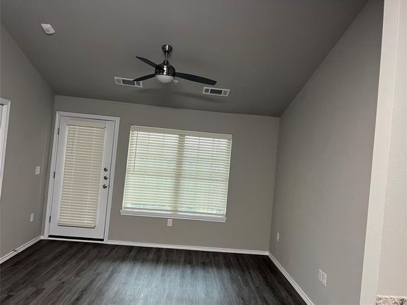 6108  Abrams Road  215, Dallas Texas 75231