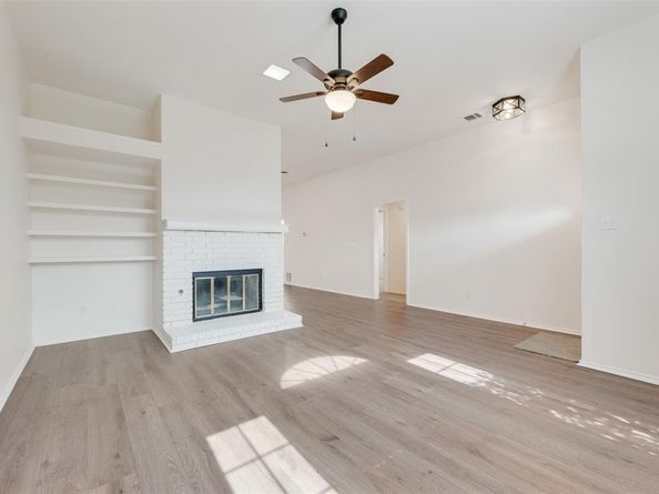 2018  Hearthside Lane , Garland Texas 75044