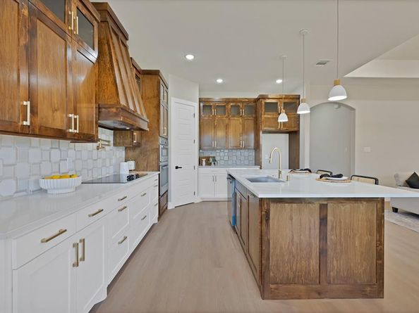 5332  Locke Avenue , Fort Worth Texas 76107