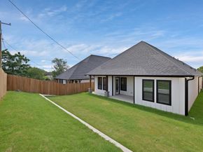 5332  Locke Avenue , Fort Worth Texas 76107