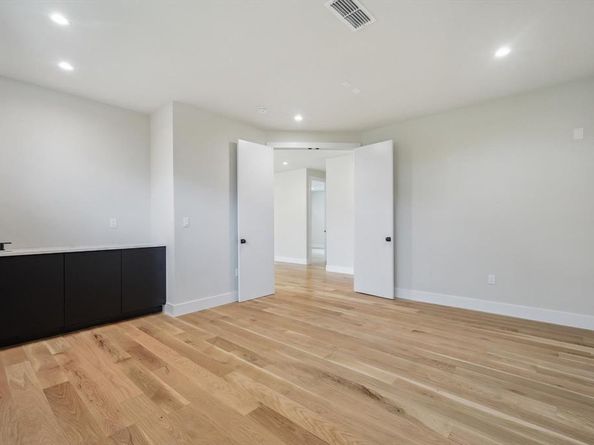 3902  Park Lane , Dallas Texas 75220