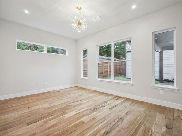 3902  Park Lane , Dallas Texas 75220