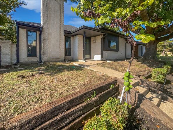 1232  Richland Oaks Drive , Richardson Texas 75081