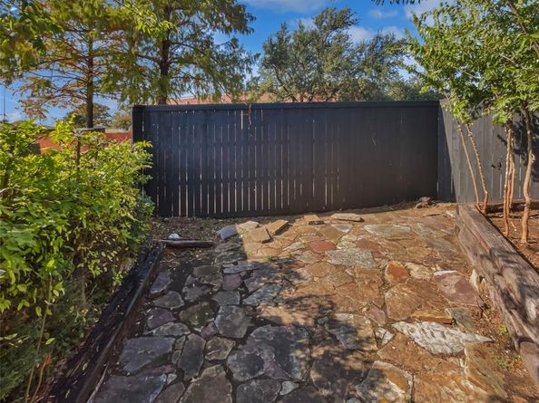 1232  Richland Oaks Drive , Richardson Texas 75081