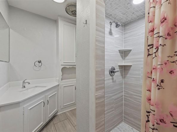 7101  Ellis Road , Fort Worth Texas 76112