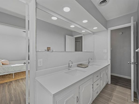 7101  Ellis Road , Fort Worth Texas 76112