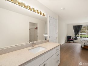 2051 S 368th Place 808, Federal Way WA 98003