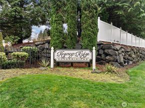 2051 S 368th Place 808, Federal Way WA 98003