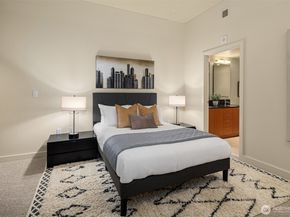 909 5th Avenue 204, Seattle WA 98164