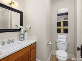 5113 47th Avenue NE, Seattle WA 98105