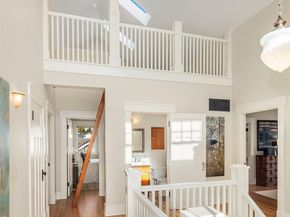 5113 47th Avenue NE, Seattle WA 98105