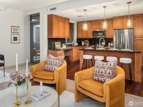 10610 NE 9th Place 809, Bellevue WA 98004