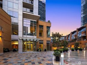 10610 NE 9th Place 809, Bellevue WA 98004